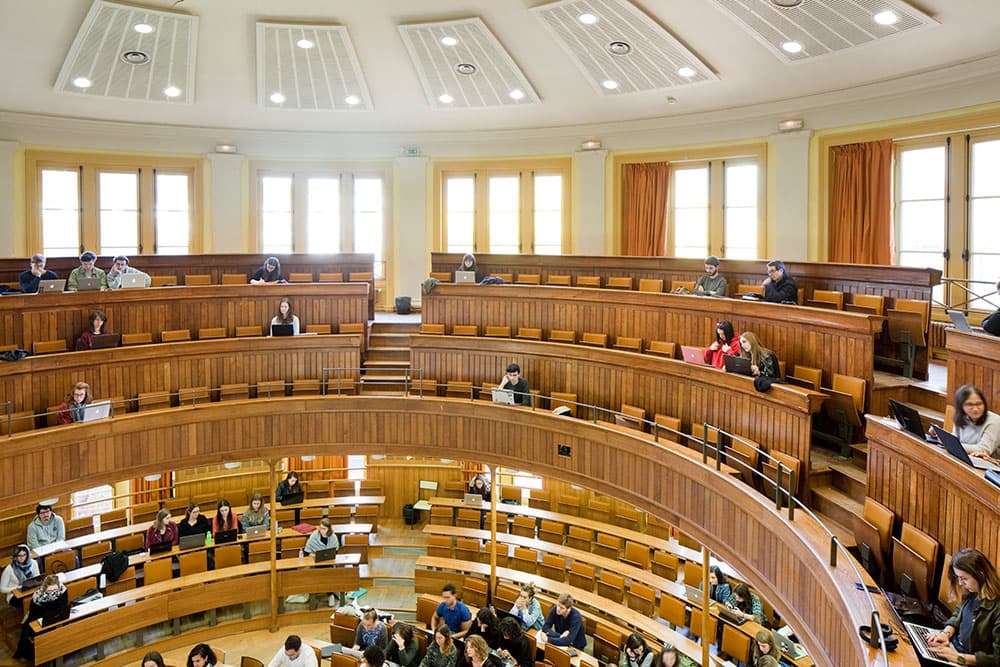 Image d'illustration pour l'article : #Rino décrypte : l'enseignement supérieur face au mur de l'IA (vers un bouleversement total des compétences)